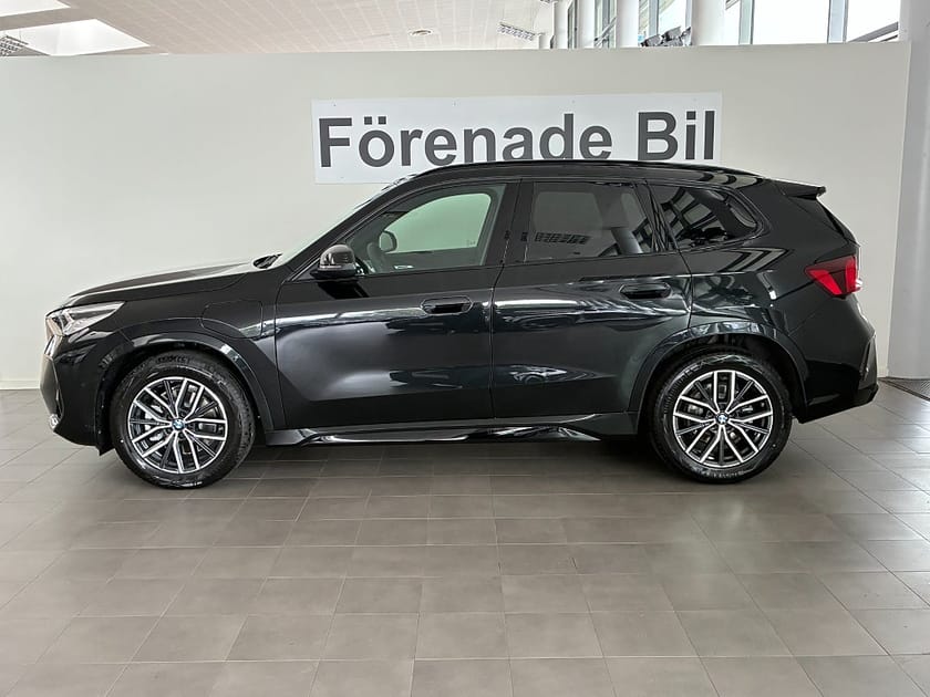 Bild 3 av BMW X1 xDrive25e M Sport Drag H/K Rattvärme Elstolar
