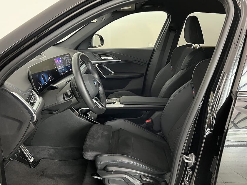Bild 5 av BMW X1 sDrive18i 4,95 ränta M Sport Drag Sportstolar Rattvärme