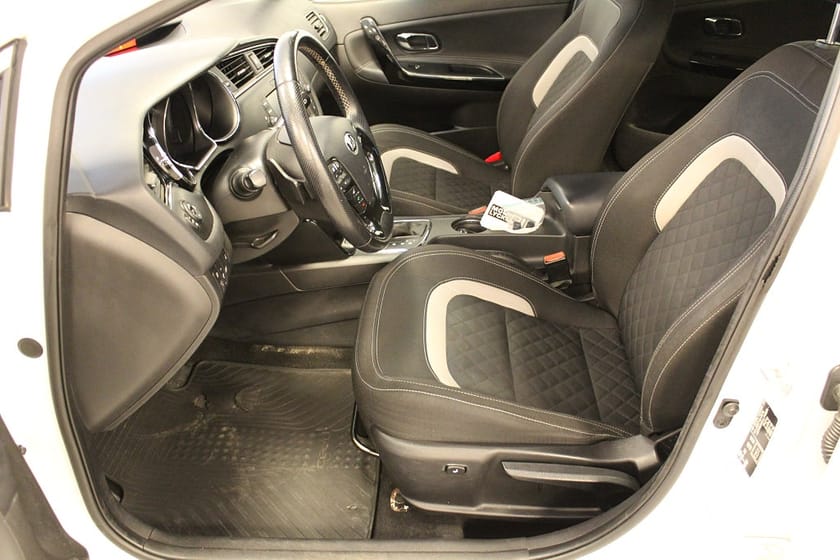 Bild 5 av Kia cee'd_sw 1.6 CRDi Aut SW (136hk) *Vinterhjul*
