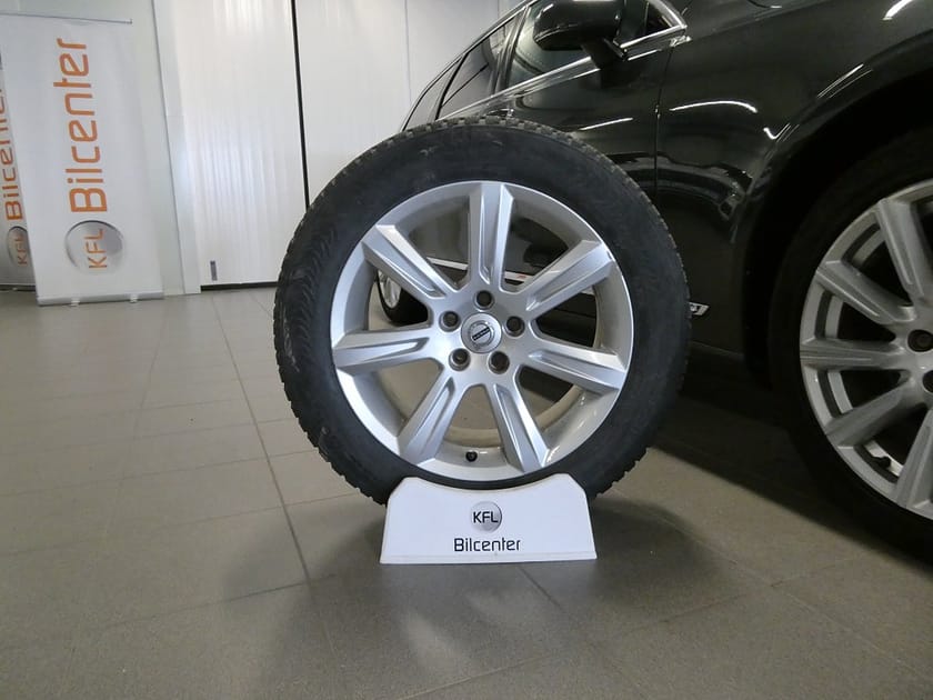 Bild 2 av Volvo V90 D4 AWD Inscription Aut-Drag-Kam-Skinn-SoV *Kamremsbytt*