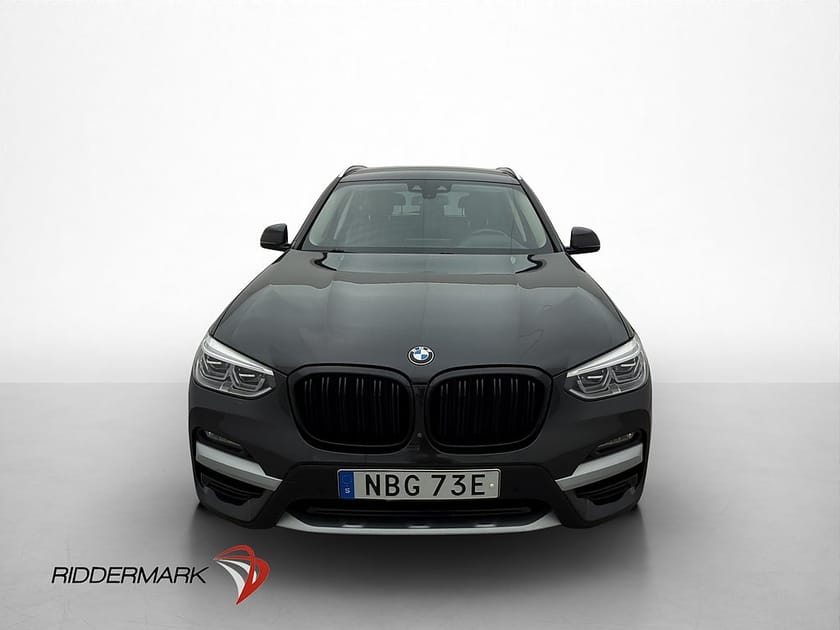 Bild 2 av BMW X3 xDrive30e 292hk X-Line Navi HuD 360° Halvskinn Drag