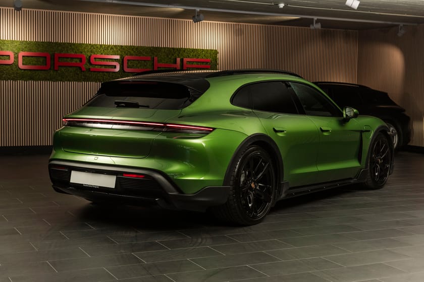 Bilde 3 av Porsche Taycan 4 Cross Turismo HUD/BOSE/Pano/Rear-axel/Passkjerm/Sport-chrono/+++