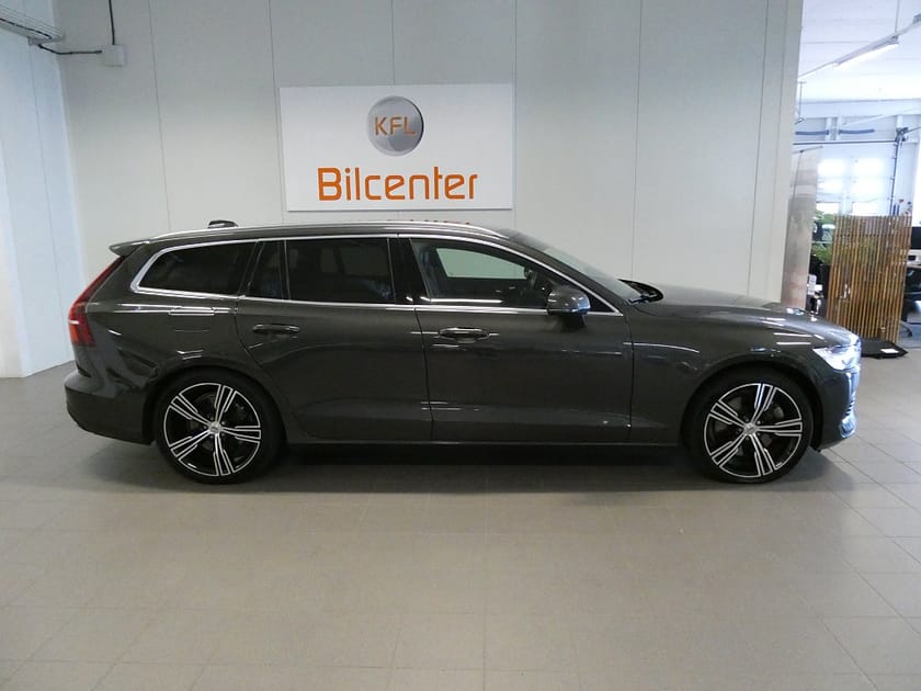 Bild 3 av Volvo V60 Recharge T6 AWD Inscription Värmare-Skinn-Kamera-SoV