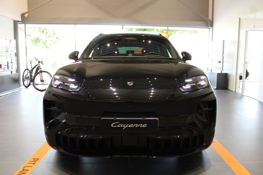 Bild 5 av Porsche Cayenne Turbo Electric 