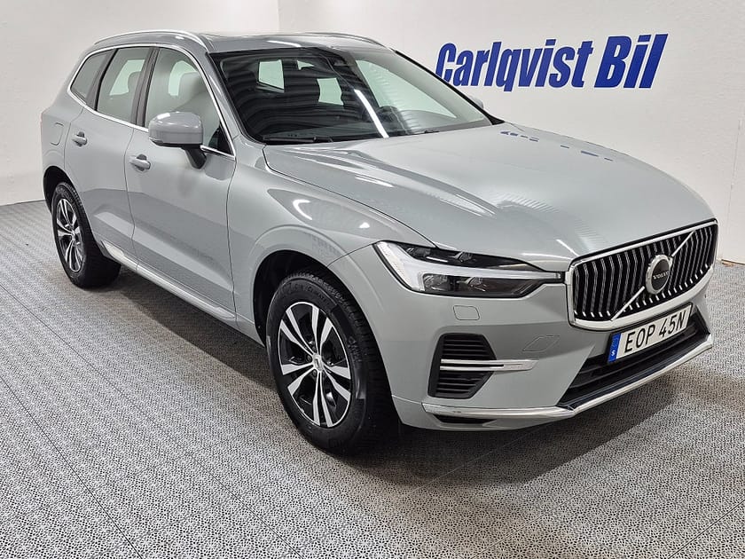 Bild 2 av Volvo XC60 T6 Recharge Core Bright plug in AWD 350HK 4x4 Panorama