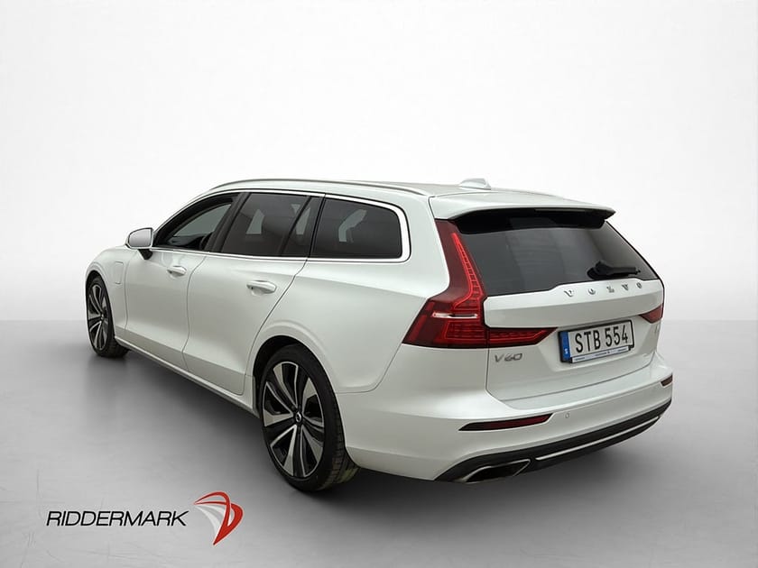 Bild 5 av Volvo V60 Reacharge T6 AWD 350hk H/K 360° CarPlay HUD Värm