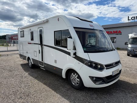 Adria Mobil Sonic 700 I SL 180HK & Automatlåda