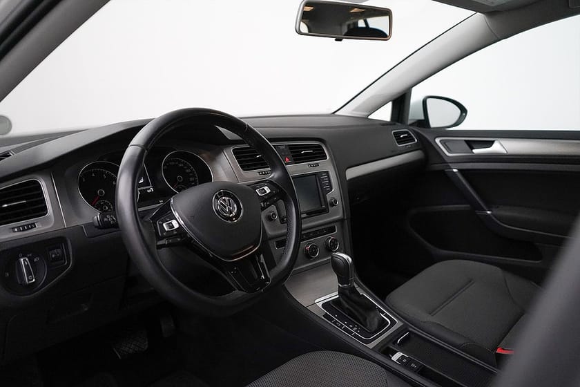Bild 5 av Volkswagen Golf 1.2 TSI BMT DSG / 110hk / Värmare / Drag