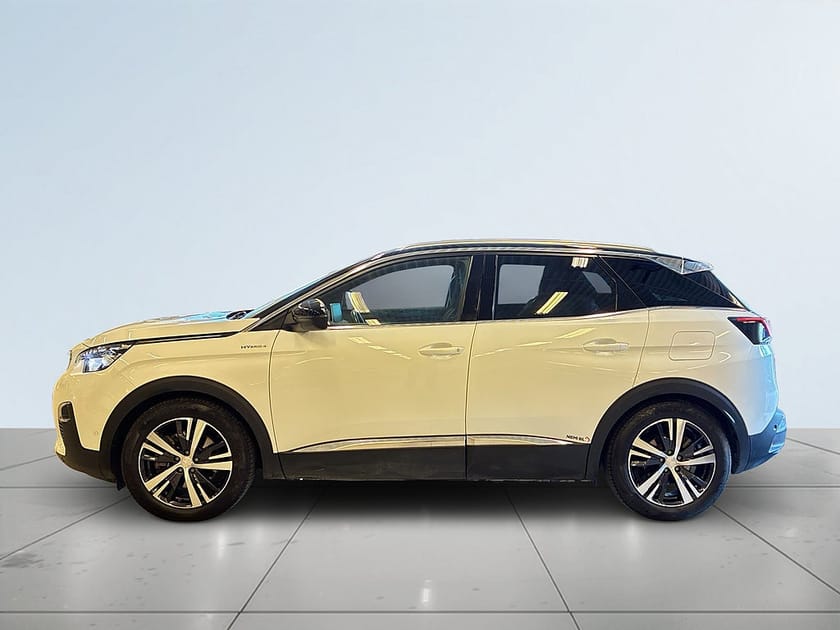 Bild 4 av Peugeot 3008 GT HYBRID4 EAT 360/SoV-Däck/Drag/Navi/Adaptiv Fart