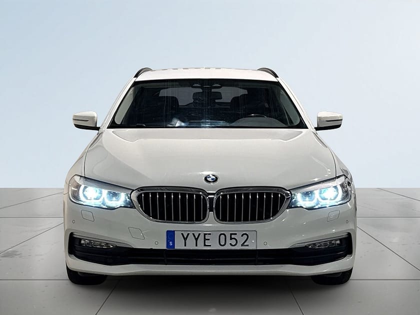 Bild 2 av BMW 520d xDrive Touring Kamera Rattvärme MoK GPS Elbaklucka SoV