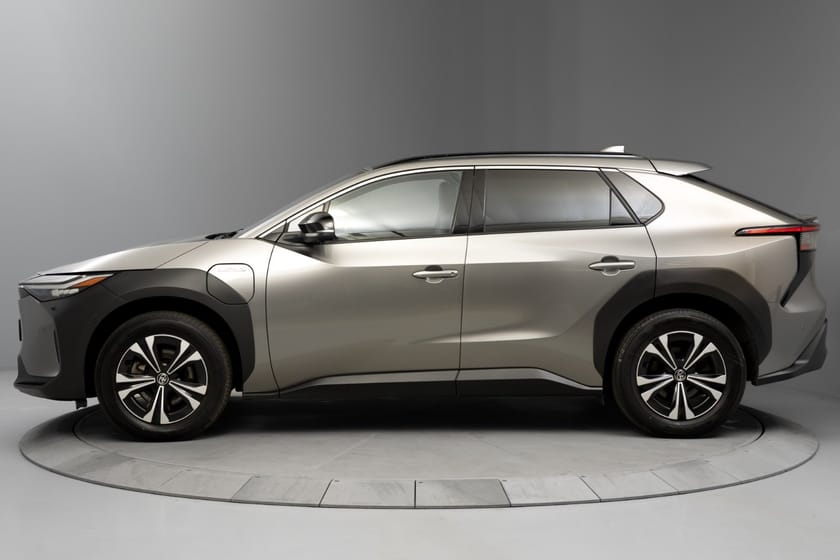 Bilde 2 av Toyota bZ4X AWD Executive