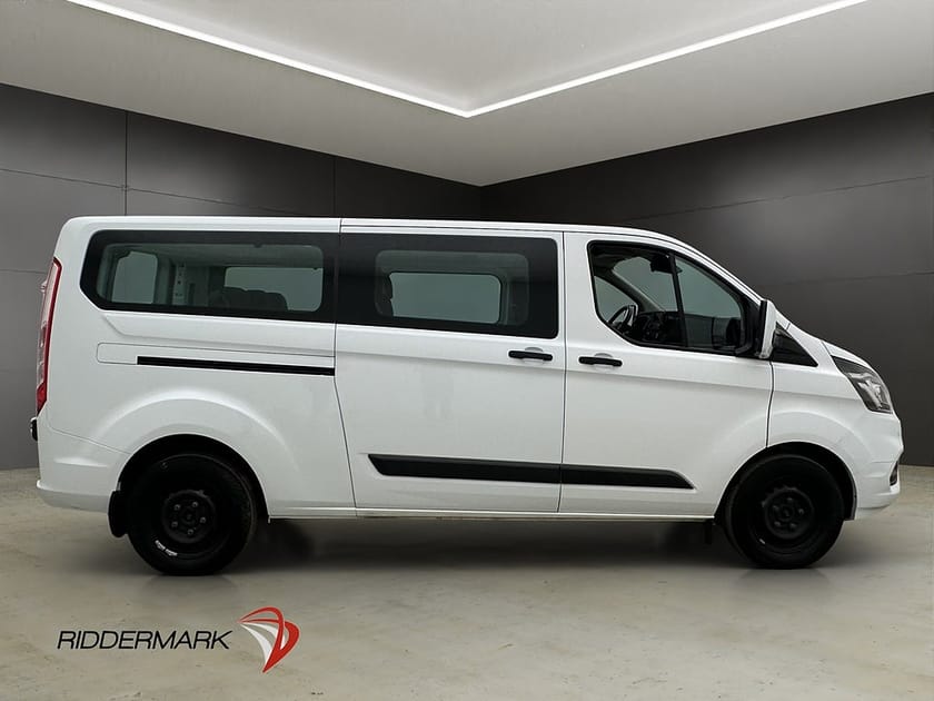 Bild 2 av Ford Transit Custom 320 Kombi Tourneo Lång Ny-Kamrem Värm Kamera 9-Sits Moms