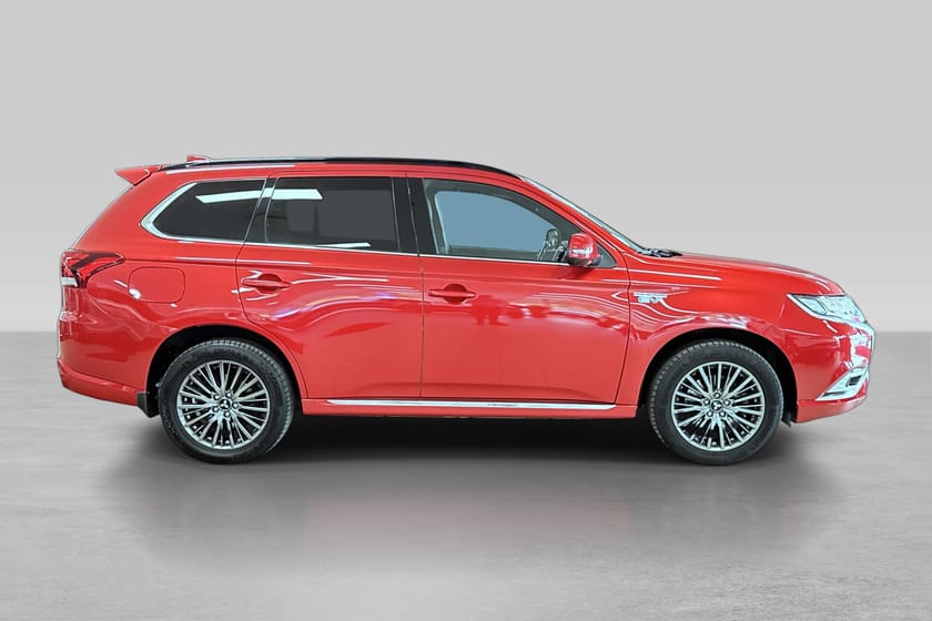 Bilde 4 av Mitsubishi Outlander PHEV /PHEV /2,4/ 4WD/S Edition/Hengerfeste/takluke/Med mer.