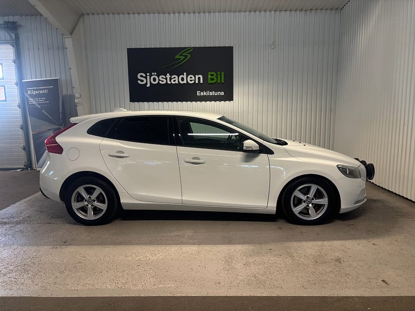 Bild 5 av Volvo V40 D2 Geartronic Your Kinetic Drag/Bluetooth/Extra ljus