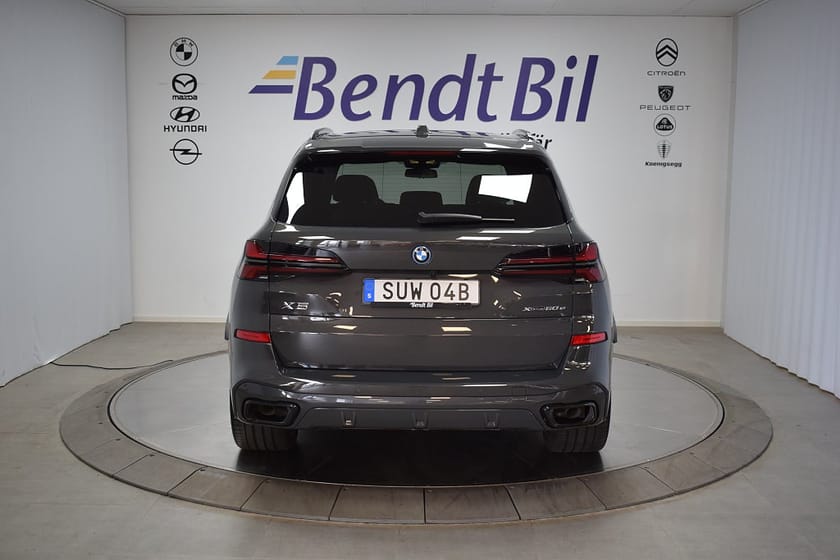 Bild 3 av BMW X5 xDrive50e M Sport Pro | Panorama | Luftfjädring | HK |