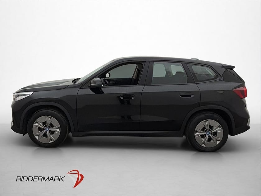 Bild 5 av BMW iX1 xDrive30 306hk MOMS Navi Bluetooth Farthållare