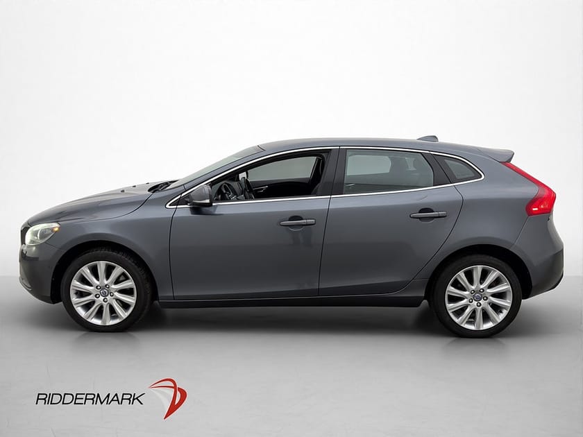 Bild 4 av Volvo V40 D3 Summum P-sensorer Skinnklädsel Navigation