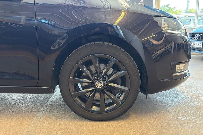 Bild 4 av Škoda Rapid Spaceback Skoda 1.0 TSI CarPlay Sensorer bak