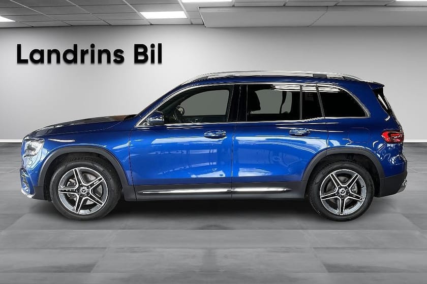 Bild 4 av Mercedes-Benz GLB 220 d 4MATIC / AMG Line Premium/Drag/Pano/7-sits/MOMS