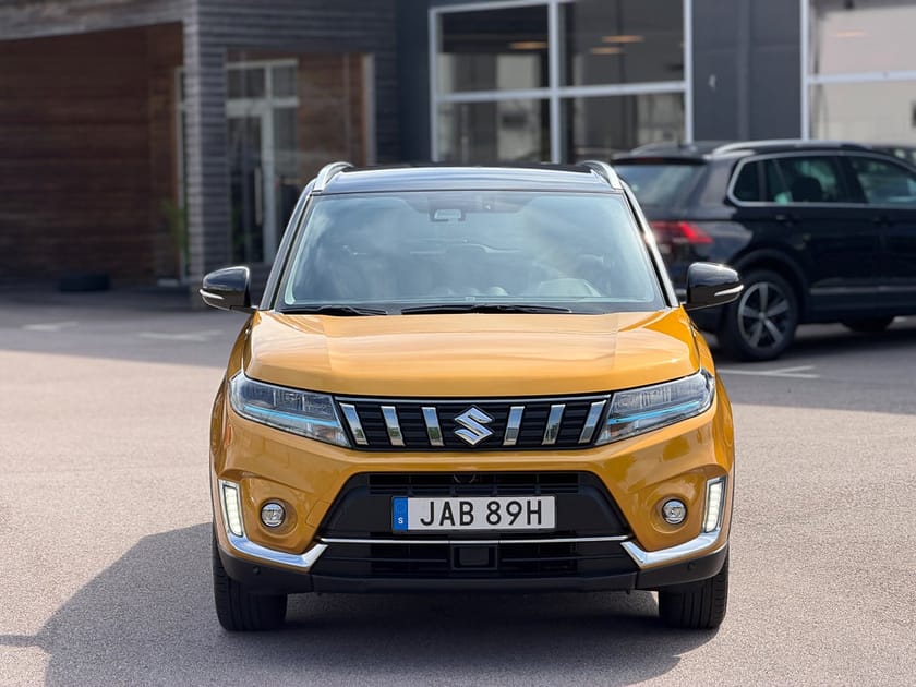 Bild 3 av Suzuki Vitara HEV AllGrip AGS Inclusive B-Kamera Navi Dragkrok