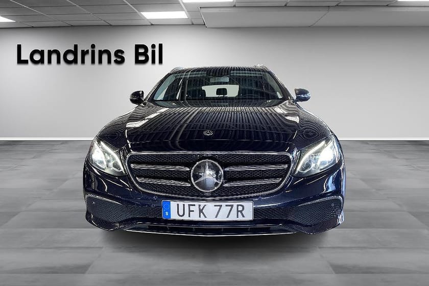 Bild 2 av Mercedes-Benz E 300 de T PLUG-IN Avantgarde / Drag / HUD / Burmester