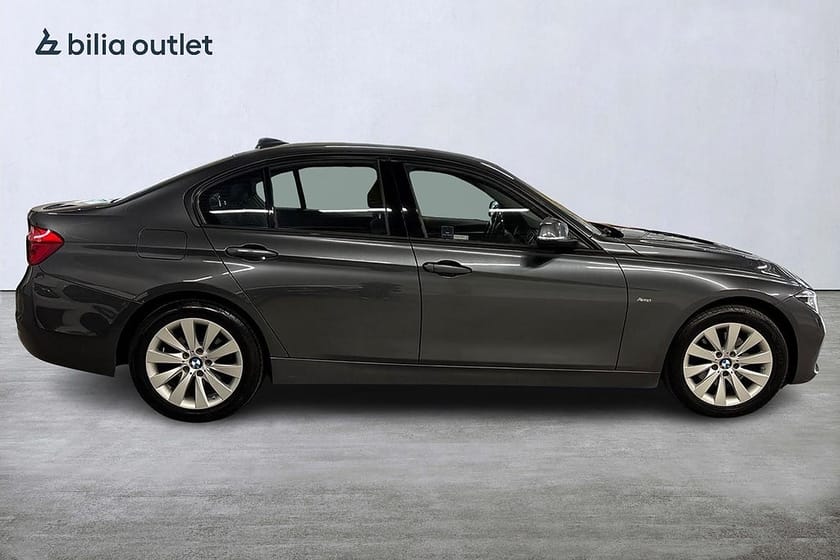 Bild 3 av BMW 320d xDrive Sedan Steptronic Sport line /Dragkrok