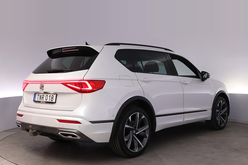 Bild 5 av SEAT Tarraco PHEV DSG FR Drag Elstol Cockpit Navi 360