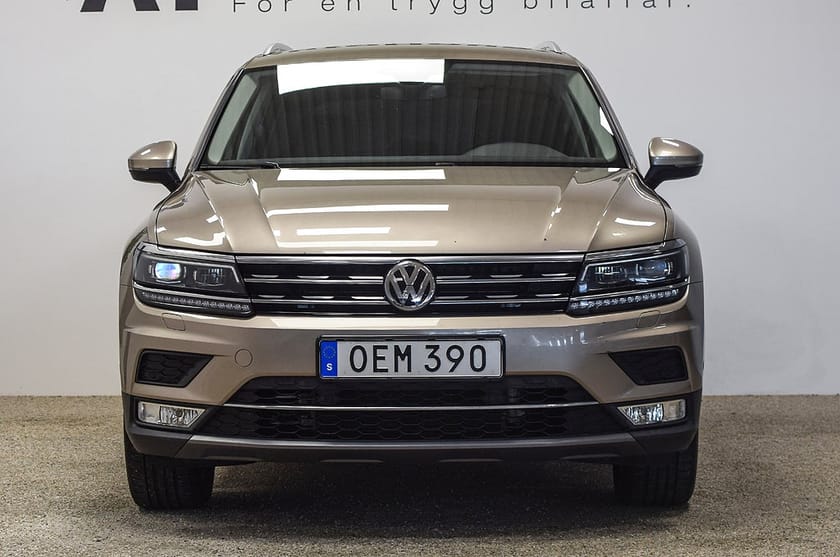 Bild 4 av Volkswagen Tiguan 2.0 TDI 4M GT Värmare Drag Cockpit B-kamera Garanti