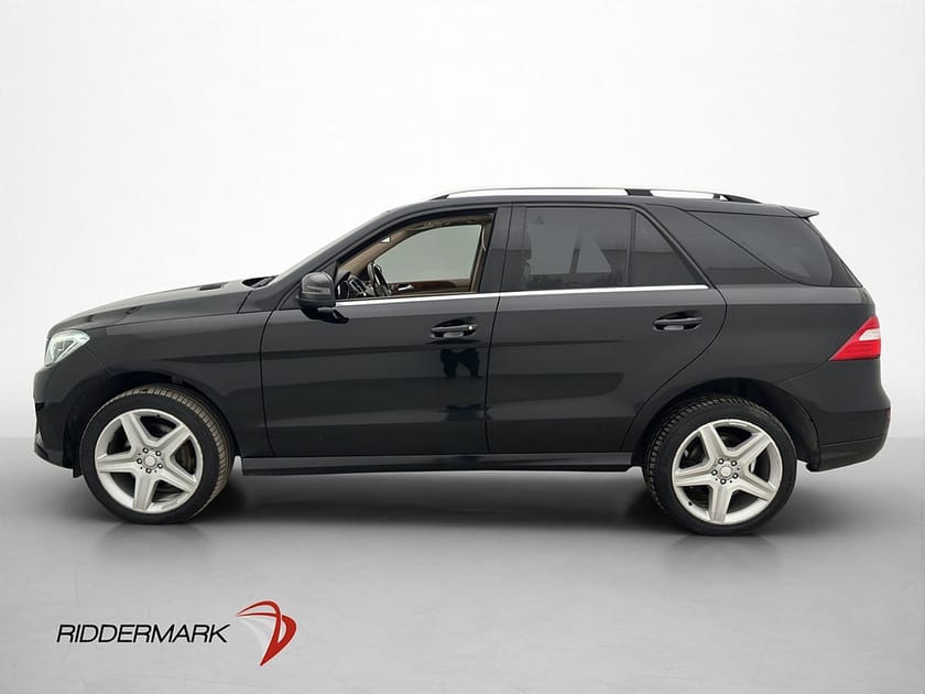 Bild 4 av Mercedes-Benz ML 350 BlueTEC 4MATIC 258hk AMG Pano H/K Navi Värmare Drag