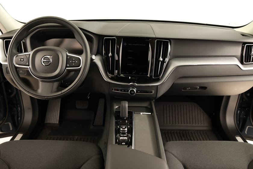 Bild 3 av Volvo XC60 B4 AWD Diesel Momentum Advanced Edt