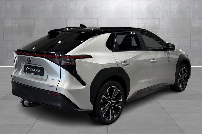 Bilde 5 av Toyota bZ4X AWD Active Tech Bitone, glasstak, h-feste, kamera