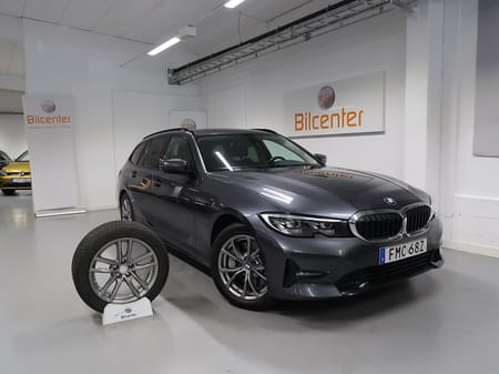 BMW 330e xDrive Touring