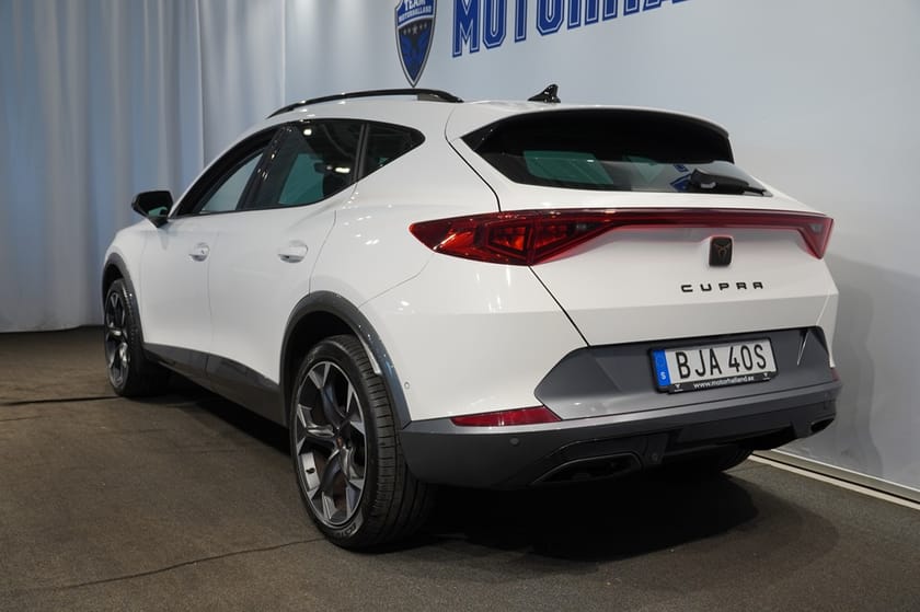 Bild 3 av CUPRA Formentor 1.5 TSI - Drag, Kamera, Elbaklucka MM!