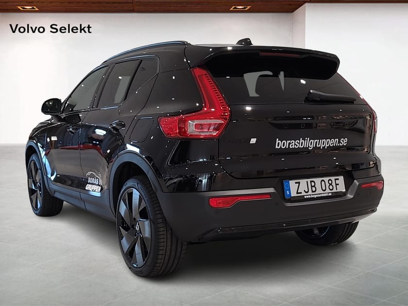 Bild 2 av Volvo EX40 Twin Motor Performance PlusBlackSE. Demo.