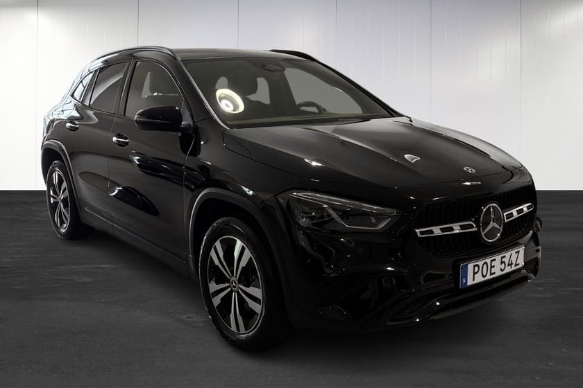 Bild 3 av Mercedes-Benz GLA 250 e / Panorama / Ambient / Drag