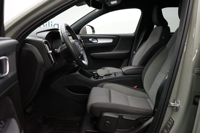 Bild 5 av Volvo XC40 B4 FWD Bensin Core SE II, Baklucka elmanövrerad