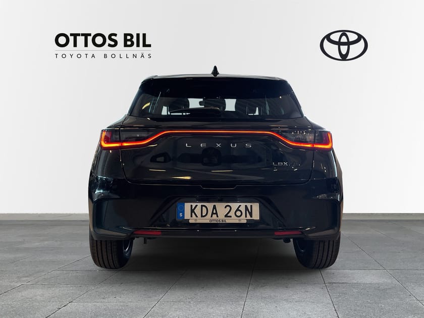 Bild 4 av Lexus LBX 1.5 E-CVT, 136hk / V-hjul