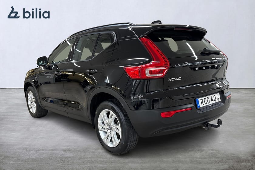 Bild 2 av Volvo XC40 T2 FWD Momentum Core/ Bränslevärmare/ Driver alert control/ Sensor bak