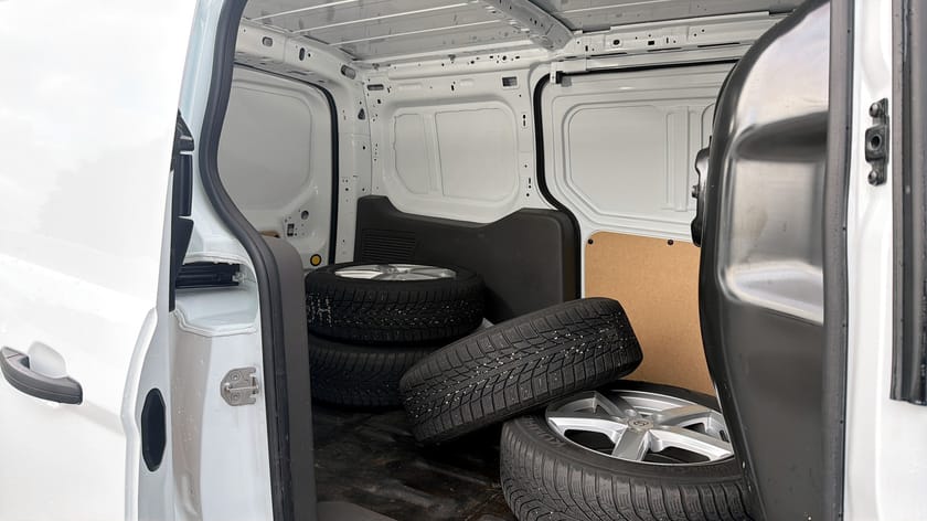 Bild 5 av Ford Transit Connect 240 LWB L2 1,5L 120Hk / Carplay / Värmare / Dubbla Skjutdörrar