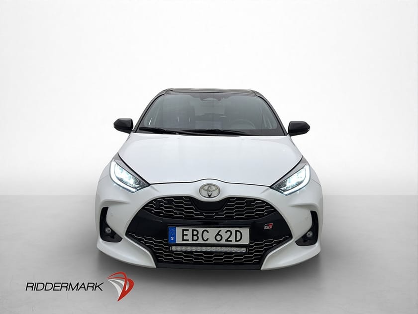 Bild 2 av Toyota Yaris Hybrid 130 130hk GR HUD Värmare Kamera Navi BT