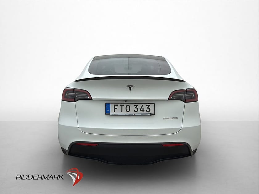 Bild 4 av Tesla Model Y Performance Svensksåld MOMS