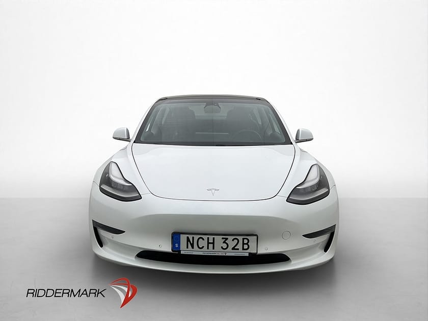 Bild 3 av Tesla Model 3 Long Range AWD Autopilot Svensksåld