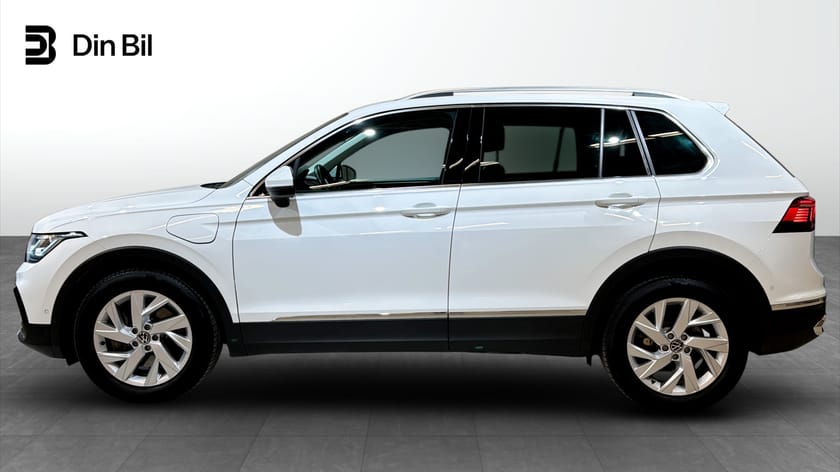 Bild 2 av Volkswagen Tiguan eHybrid DSG Elegance Drag Backkamera Assistans