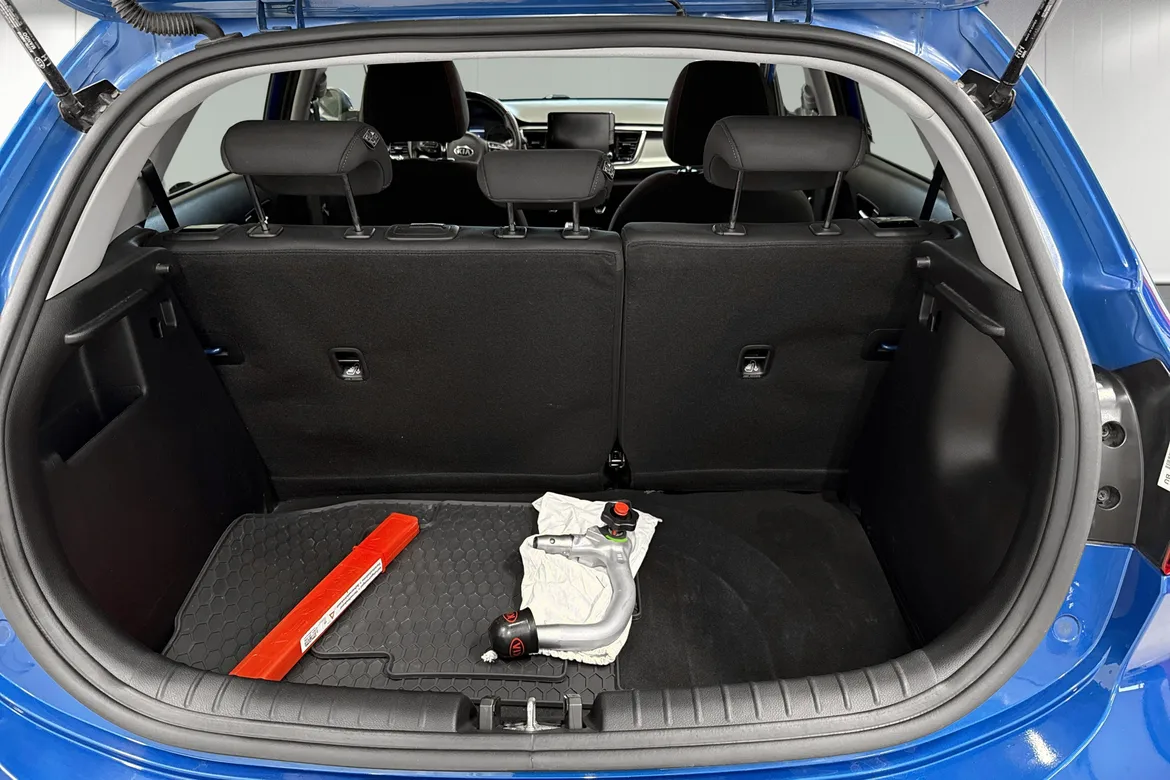 picture of a car