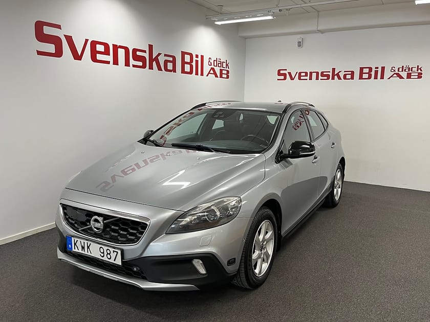Bild 1 av Volvo V40 Cross Country D2 Momentum (dragkrok) 2.99% Ränta