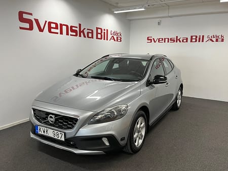 Volvo V40 Cross Country D2 Momentum (dragkrok) 2.99% Ränta