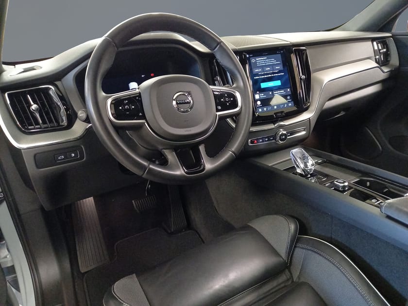 Bild 5 av Volvo XC60 T6 AWD Plus Dark Edition//21" fälg//