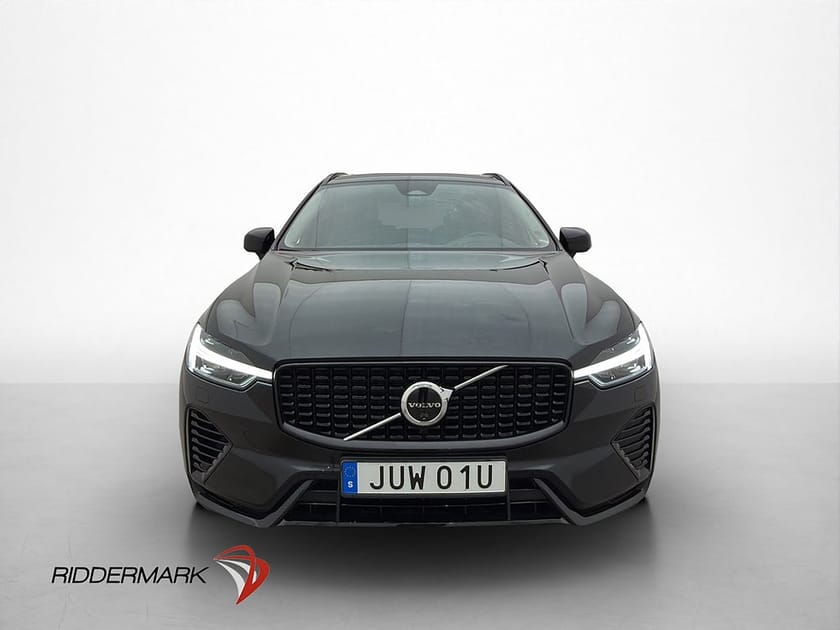 Bild 2 av Volvo XC60 Recharge T6 AWD Plus Dark Pano 360° Läder Drag