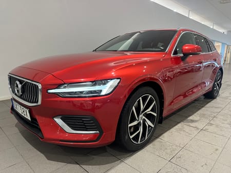 Volvo V60 T8 TE Inscription / Dragkrok / Backkamera / Navigation /