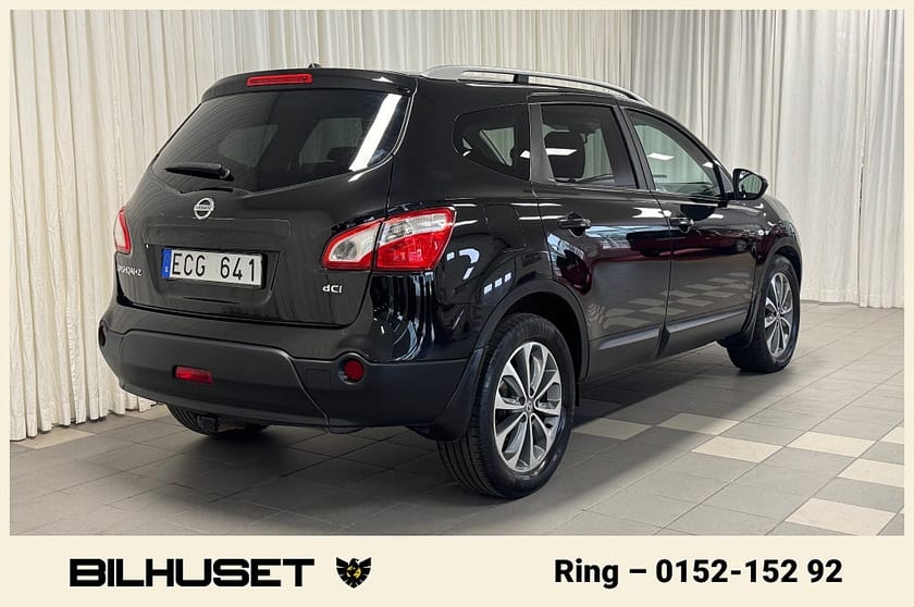 Bild 3 av Nissan Qashqai+2 2.0 dCi 4x4 Bose Navi B-kamera Glastak